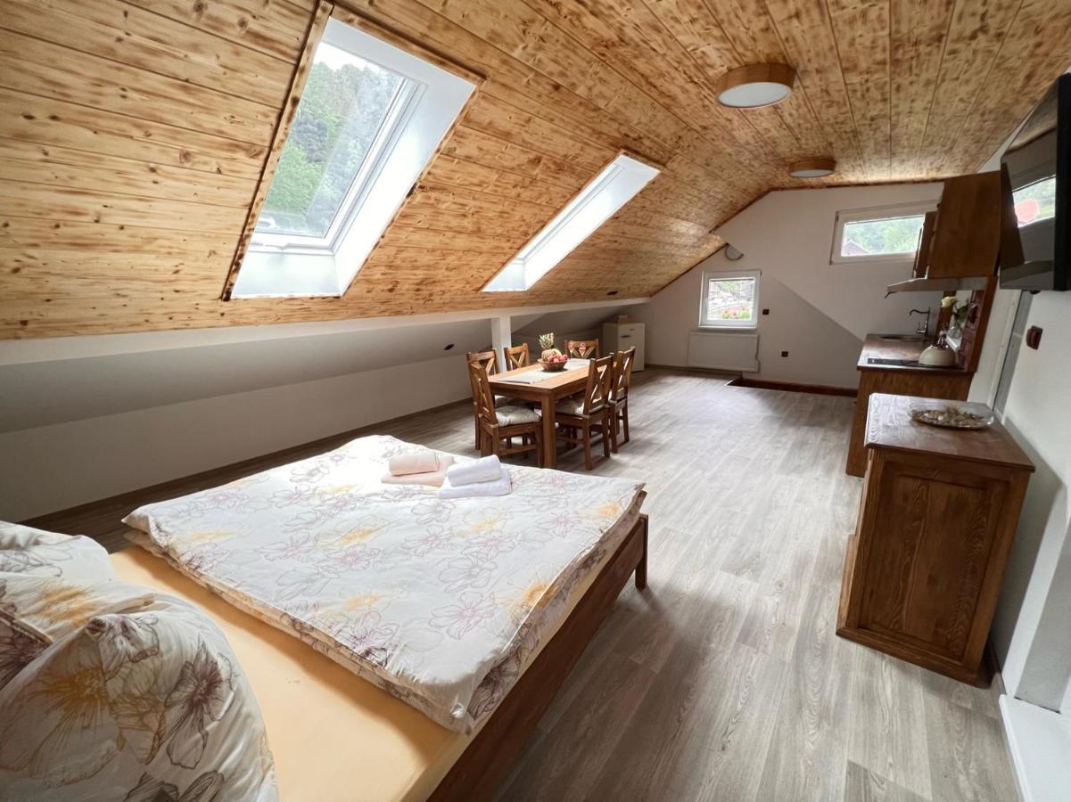 Pension Pod Skalou Hrensko Bagian luar foto